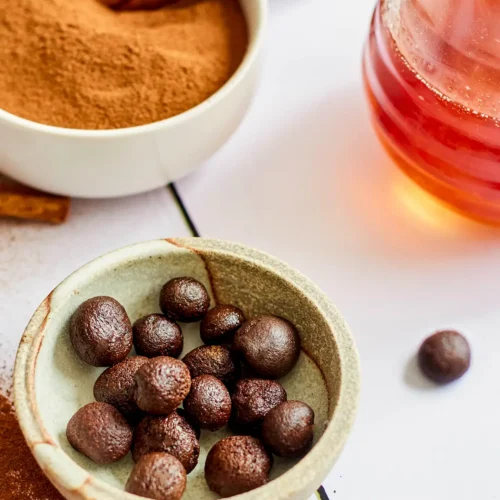 Licorice cinnamon balls ease a sore throat